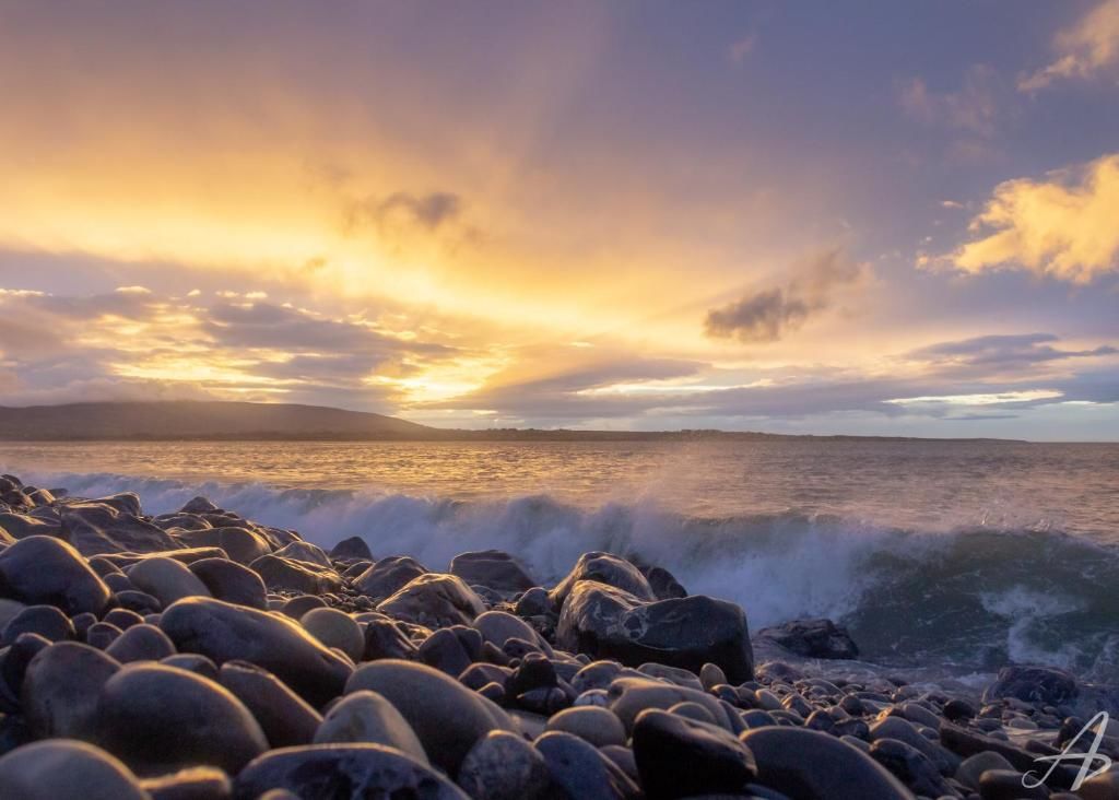 Гостевой дом Strandhill Lodge, Hostel & Surf Слайго